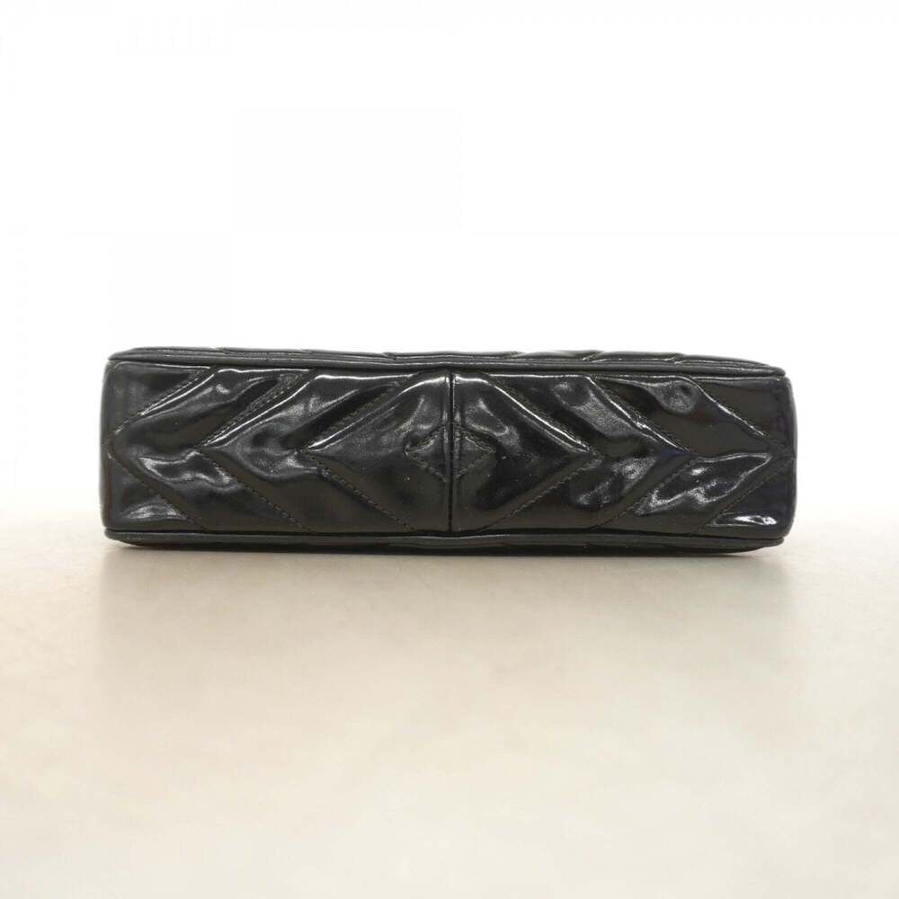 CHANEL Black Leather Shoulder Bag - Picture 3 of 9